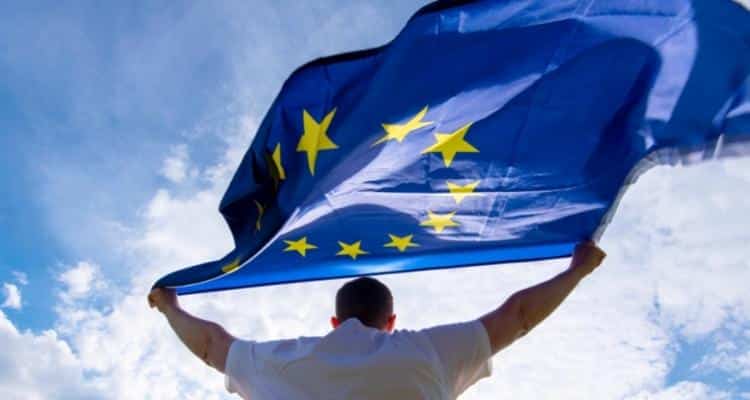 Pasaporte de la UE por nacimiento