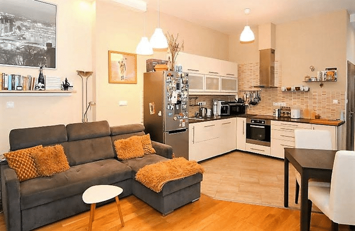 A 2-Room Apartment