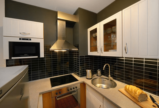 A 2-Room Apartment